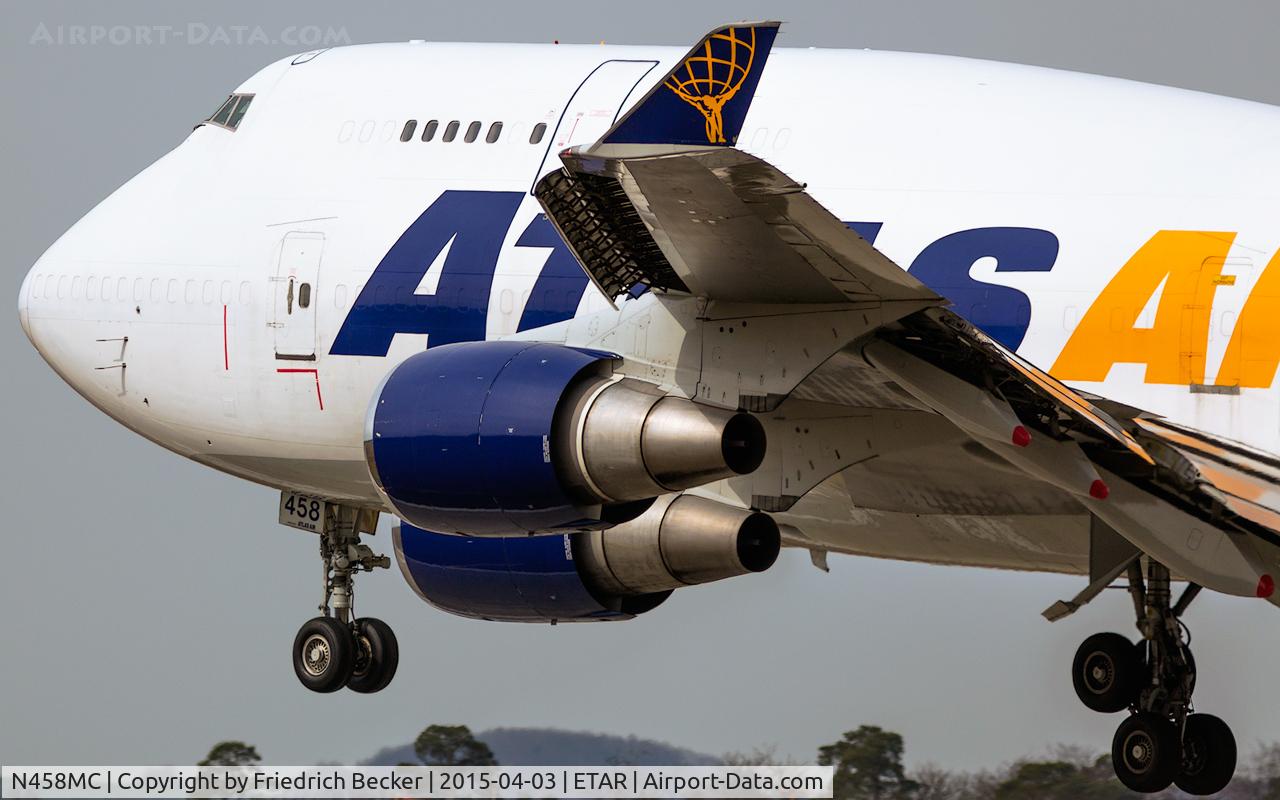 N458MC, 1994 Boeing 747-446F C/N 26356, short final RW26
