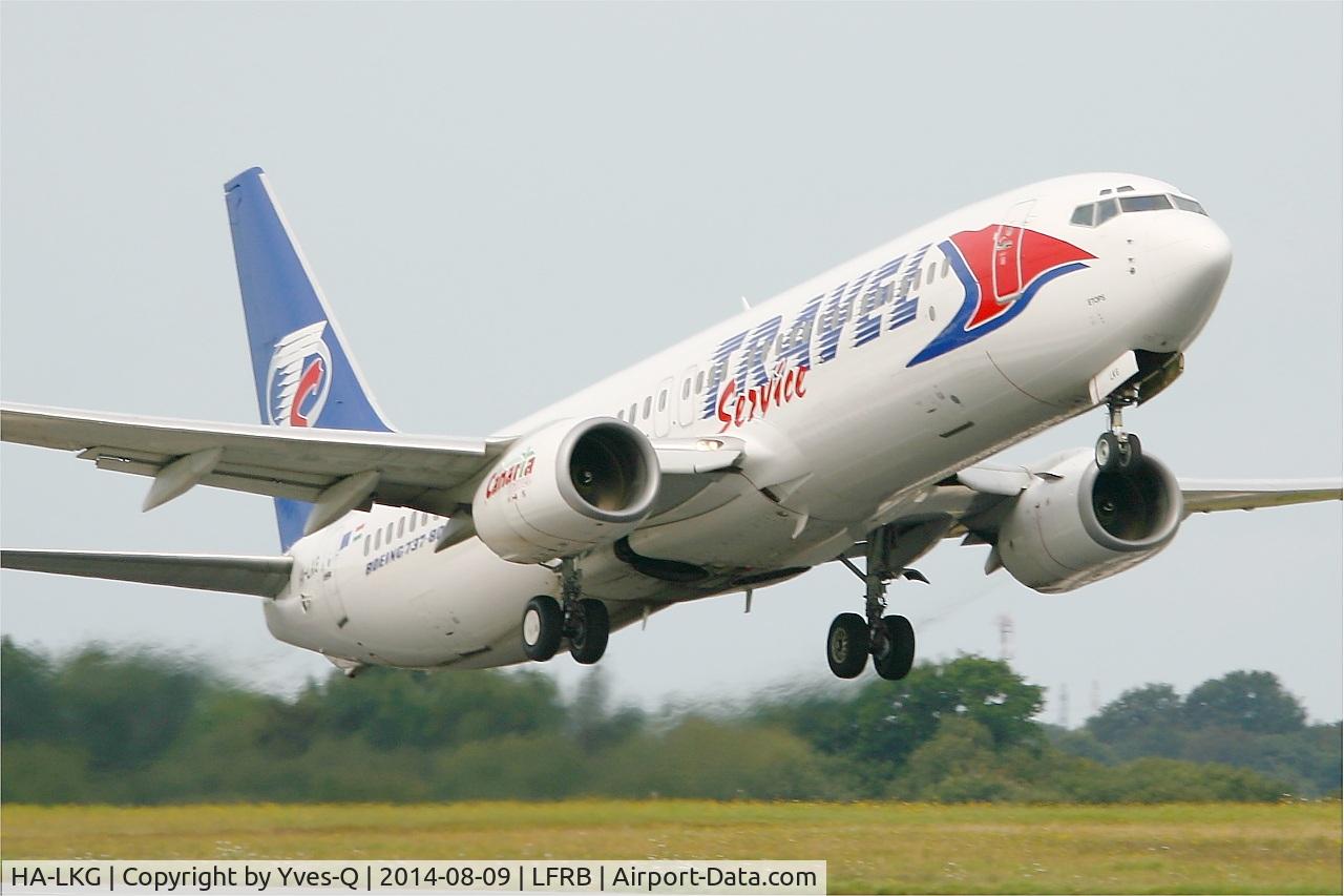 HA-LKG, 2001 Boeing 737-8CX C/N 32362, Boeing 737-8CX, Take off rwy 07R, Brest-Bretagne airport (LFRB-BES)
