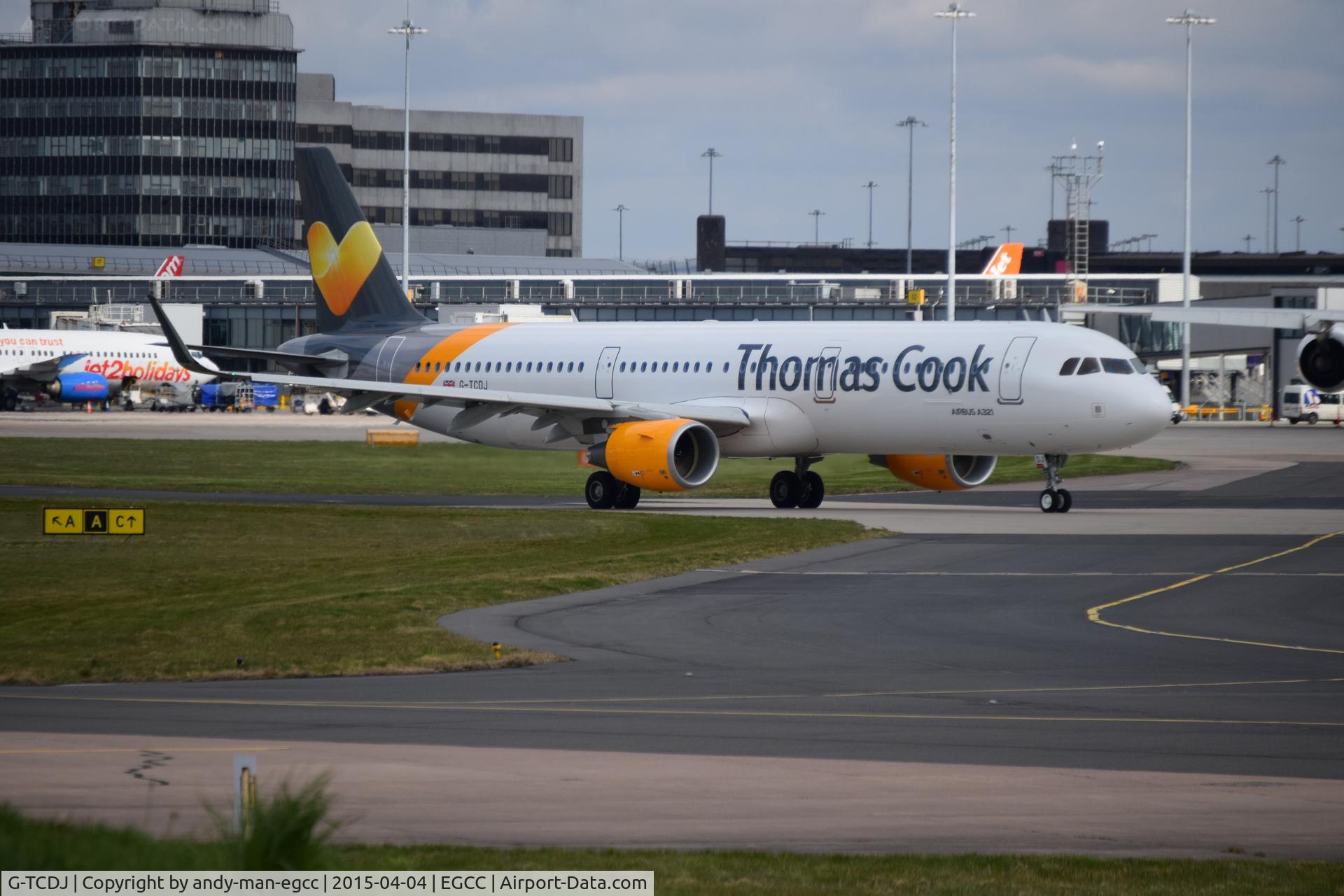 G-TCDJ, 2015 Airbus A321-211 C/N 6526, taxing out to the runway 

photo taken from the [AVP]