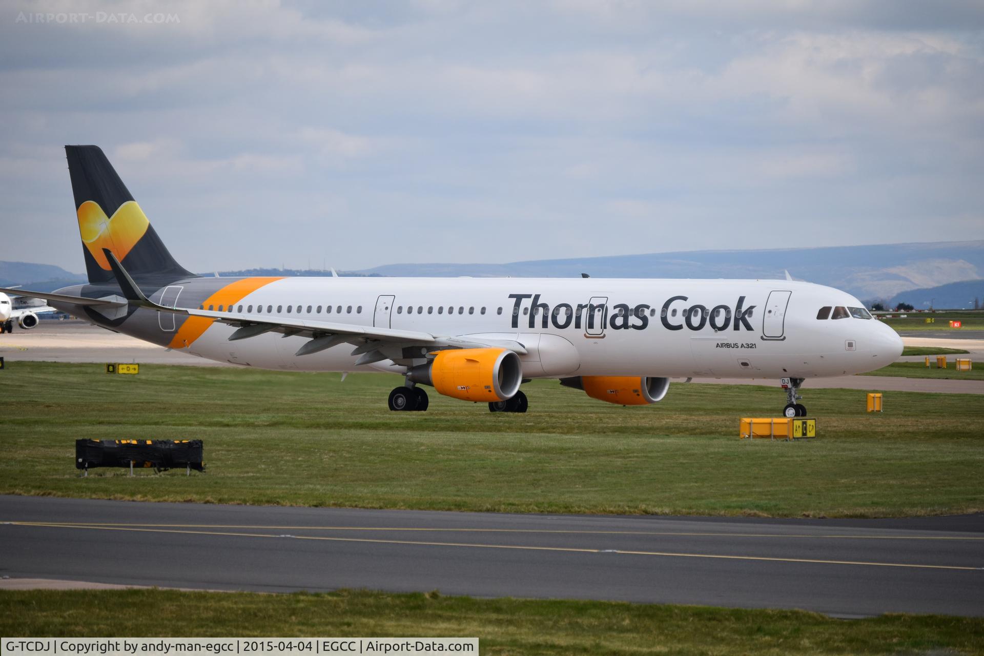 G-TCDJ, 2015 Airbus A321-211 C/N 6526, taxing out to the runway

photo taken from the [AVP]