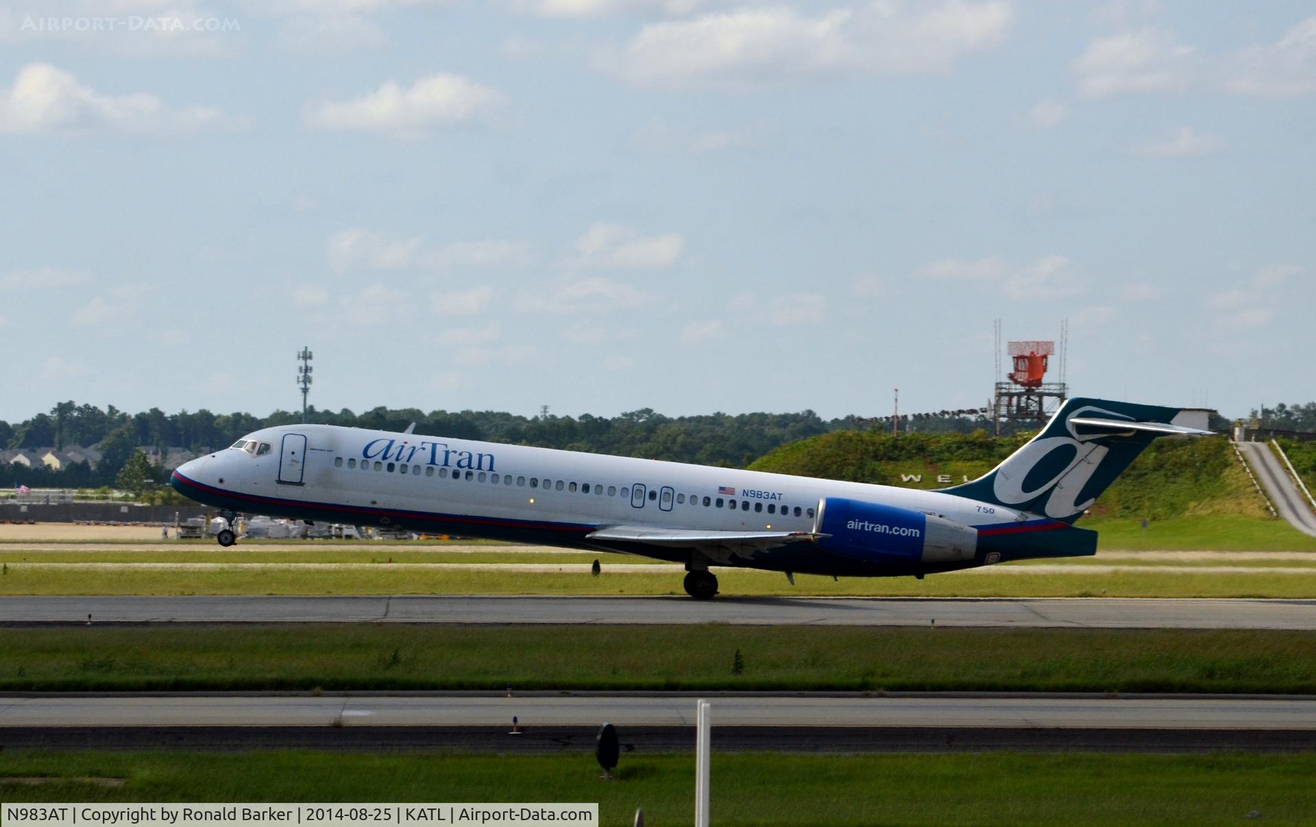 N983AT, 2005 Boeing 717-200 C/N 55052, Takeoff Atlanta