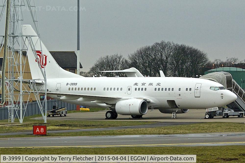 B-3999, 2011 Boeing 737-79L BBJ C/N 41090, At Luton