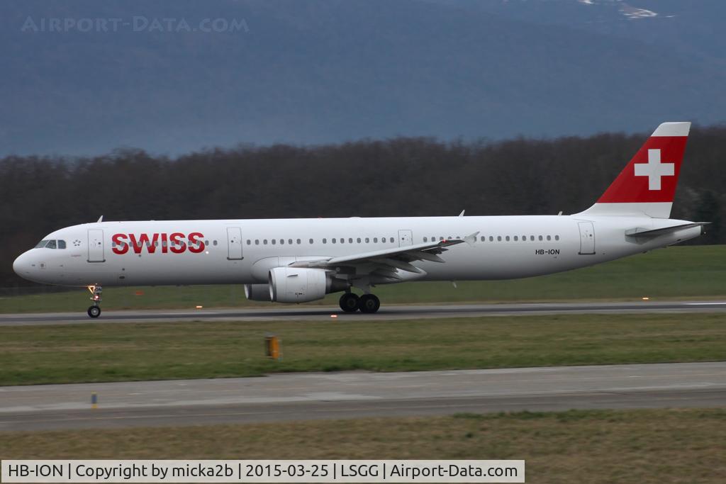 HB-ION, 2013 Airbus A321-212 C/N 5567, Take off