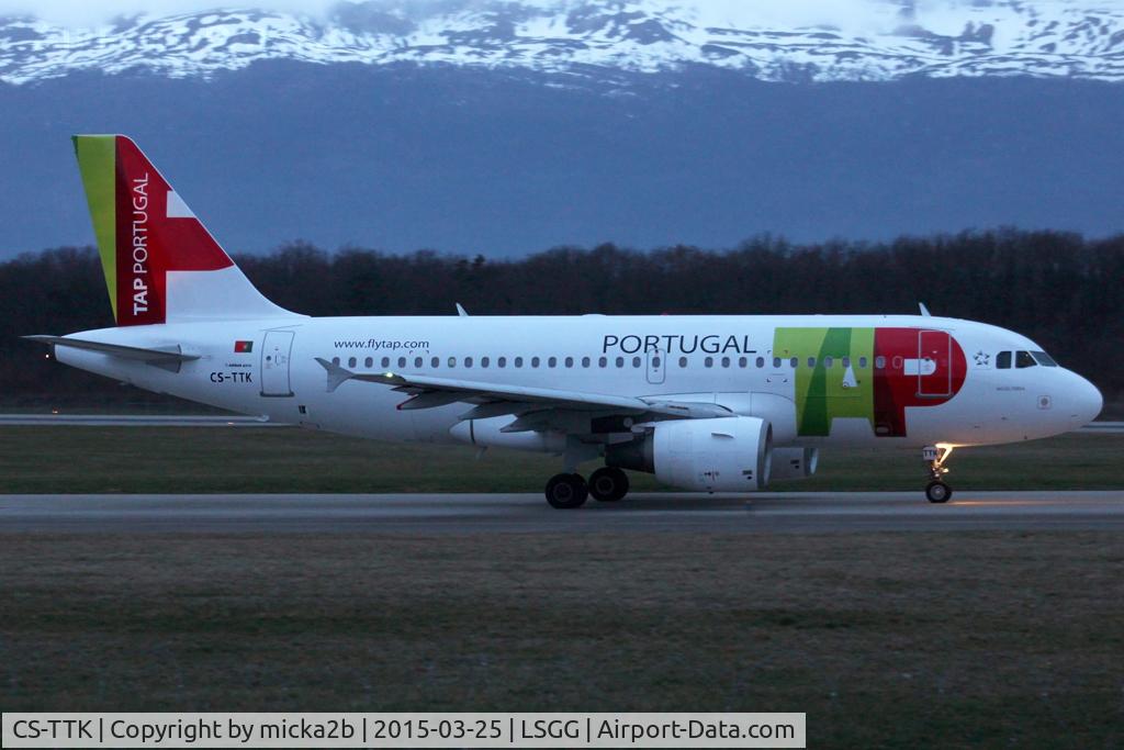 CS-TTK, 1999 Airbus A319-111 C/N 1034, Taxiing