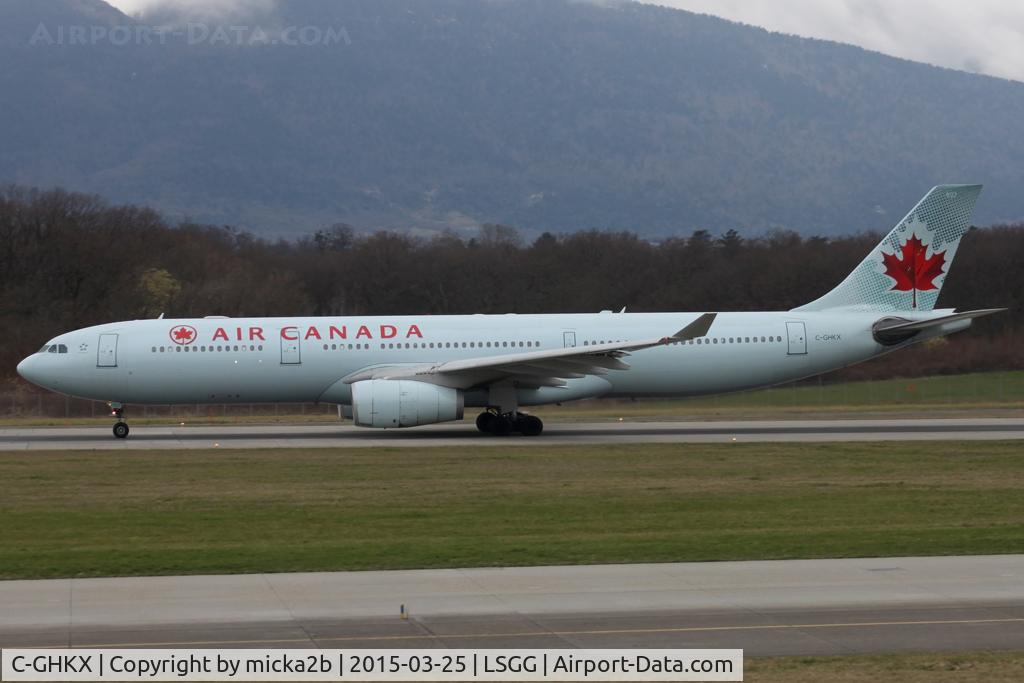 C-GHKX, 2001 Airbus A330-343 C/N 0412, Taxiing