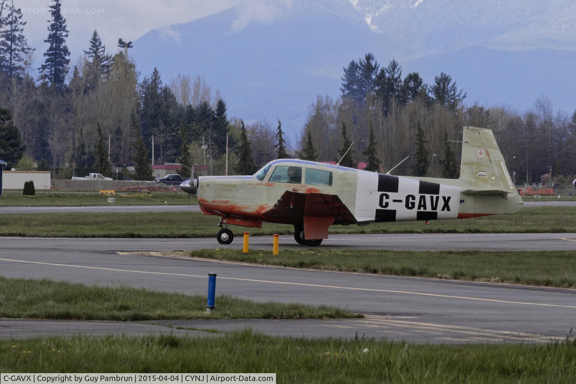 C-GAVX, Mooney M20C Ranger C/N 680069, Holding short