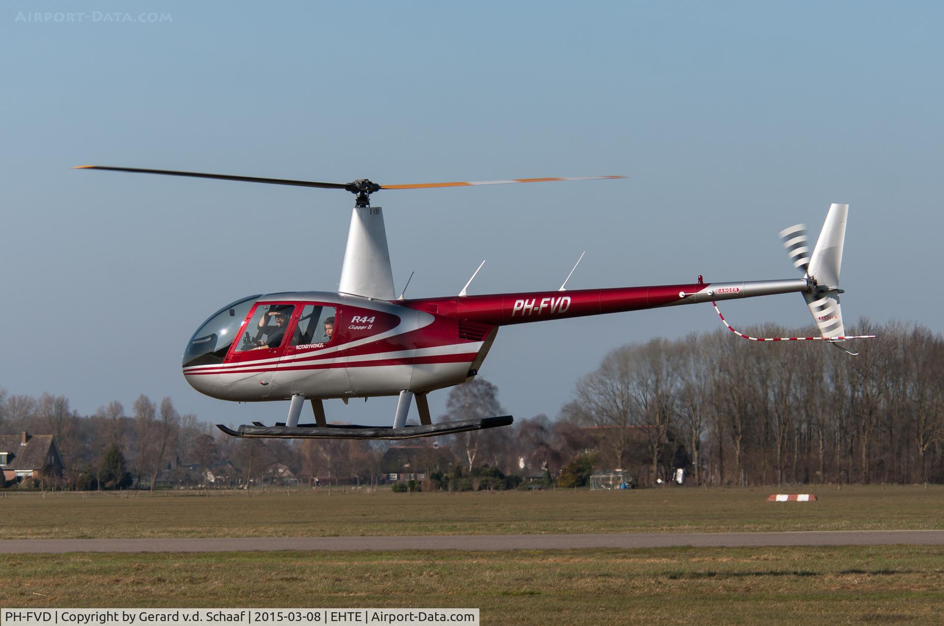 PH-FVD, Robinson R44 Clipper II C/N 11905, Teuge, March 2015