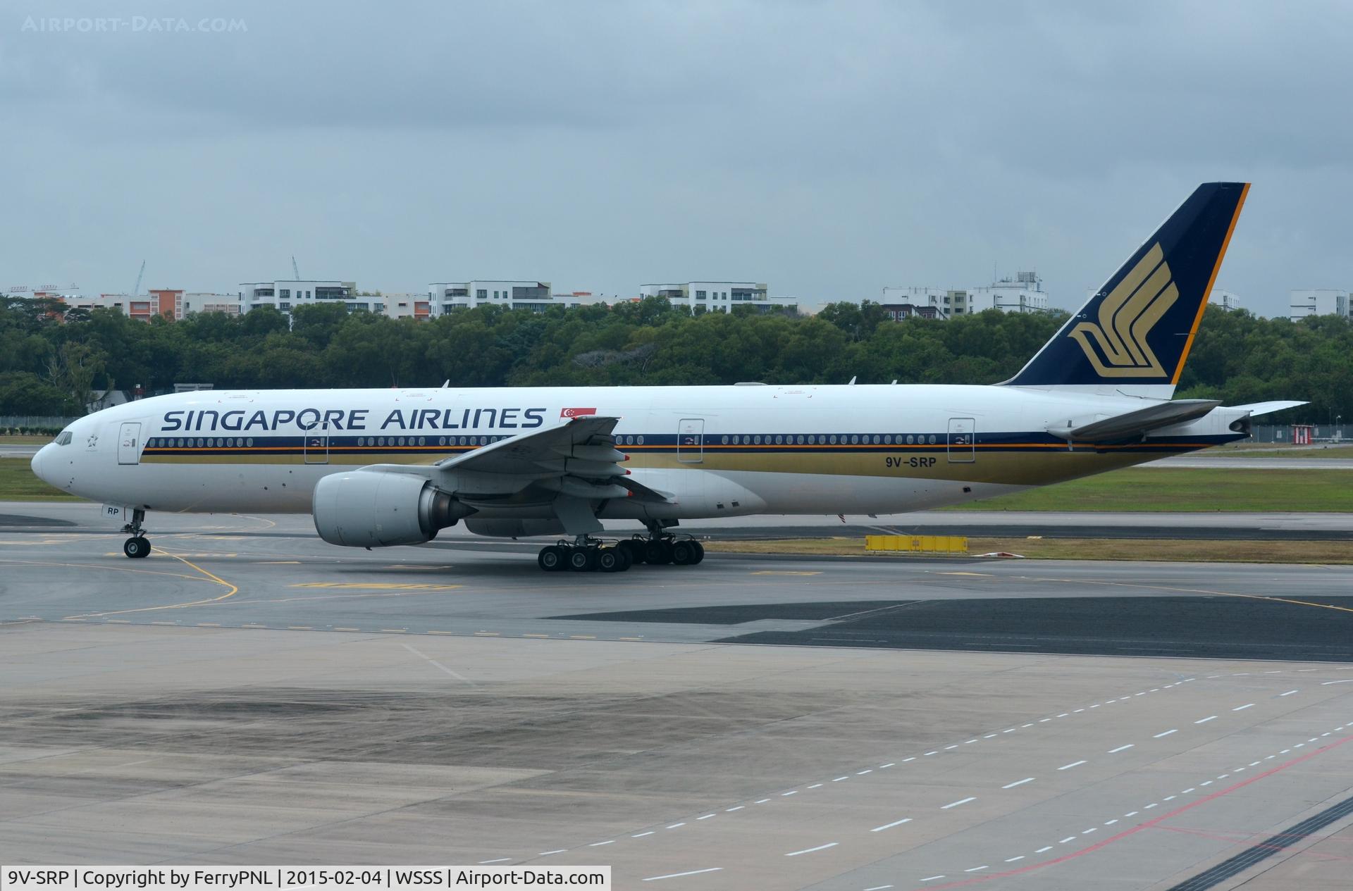 9V-SRP, 2003 Boeing 777-212/ER C/N 33369, SIngapore B772 taxying to its gate.
