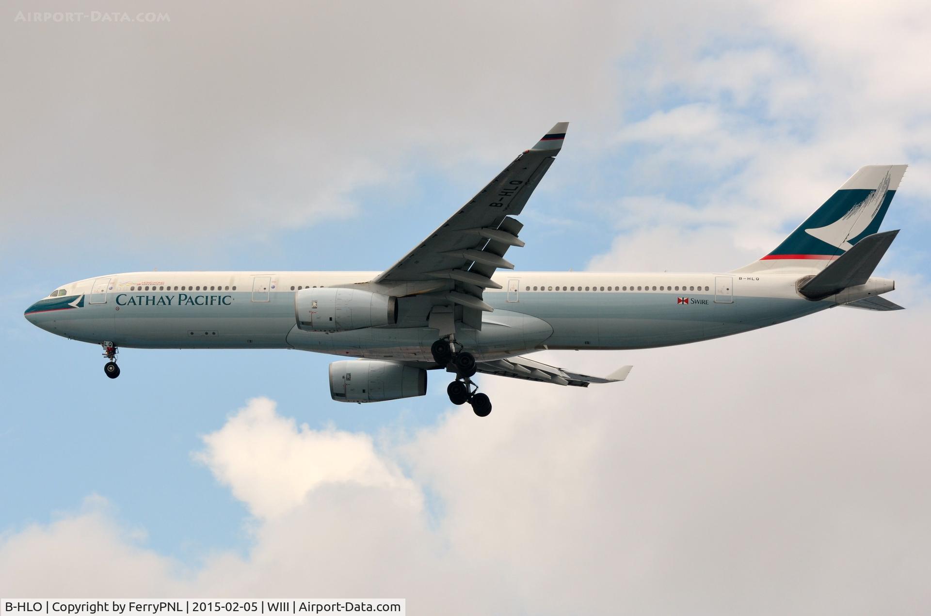 B-HLO, 2001 Airbus A330-343 C/N 393, Cathay A333 landing in CGK