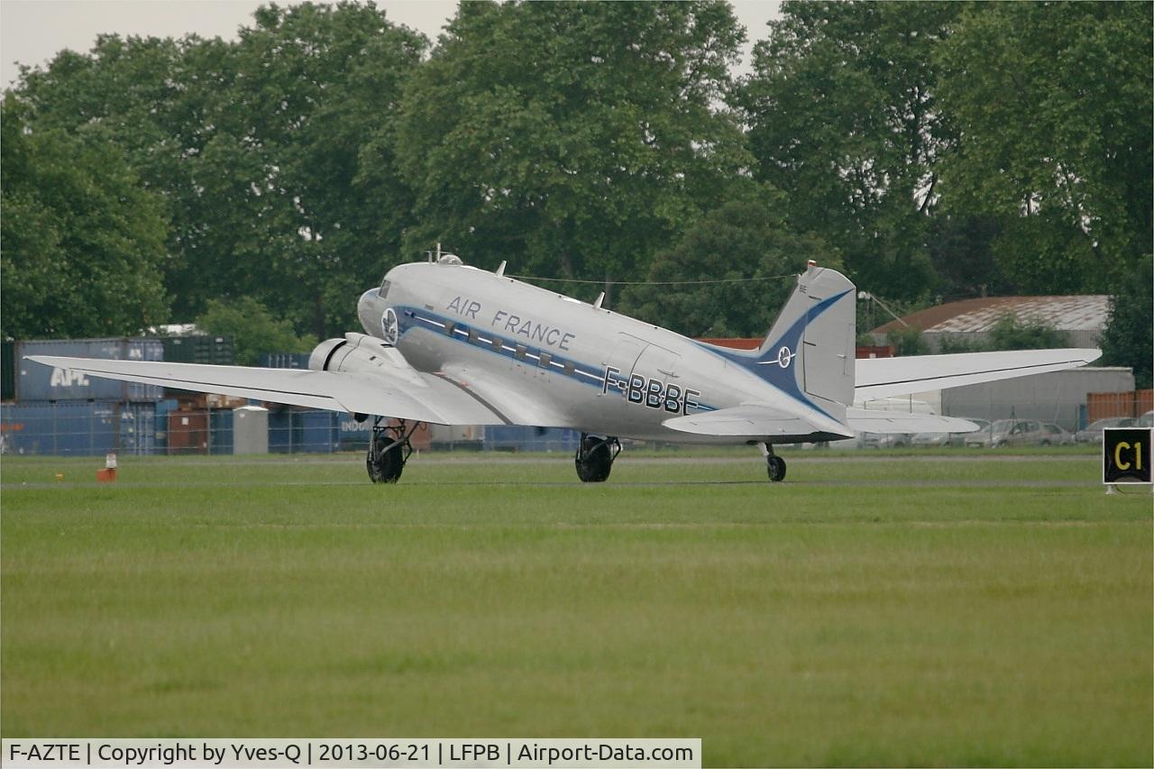 F-AZTE, 1943 Douglas C-47A-1-DL  Skytrain C/N 9172, Douglas C-47A Skytrain, Taxiing Rwy 21, Paris-Le Bourget Air Show 2013