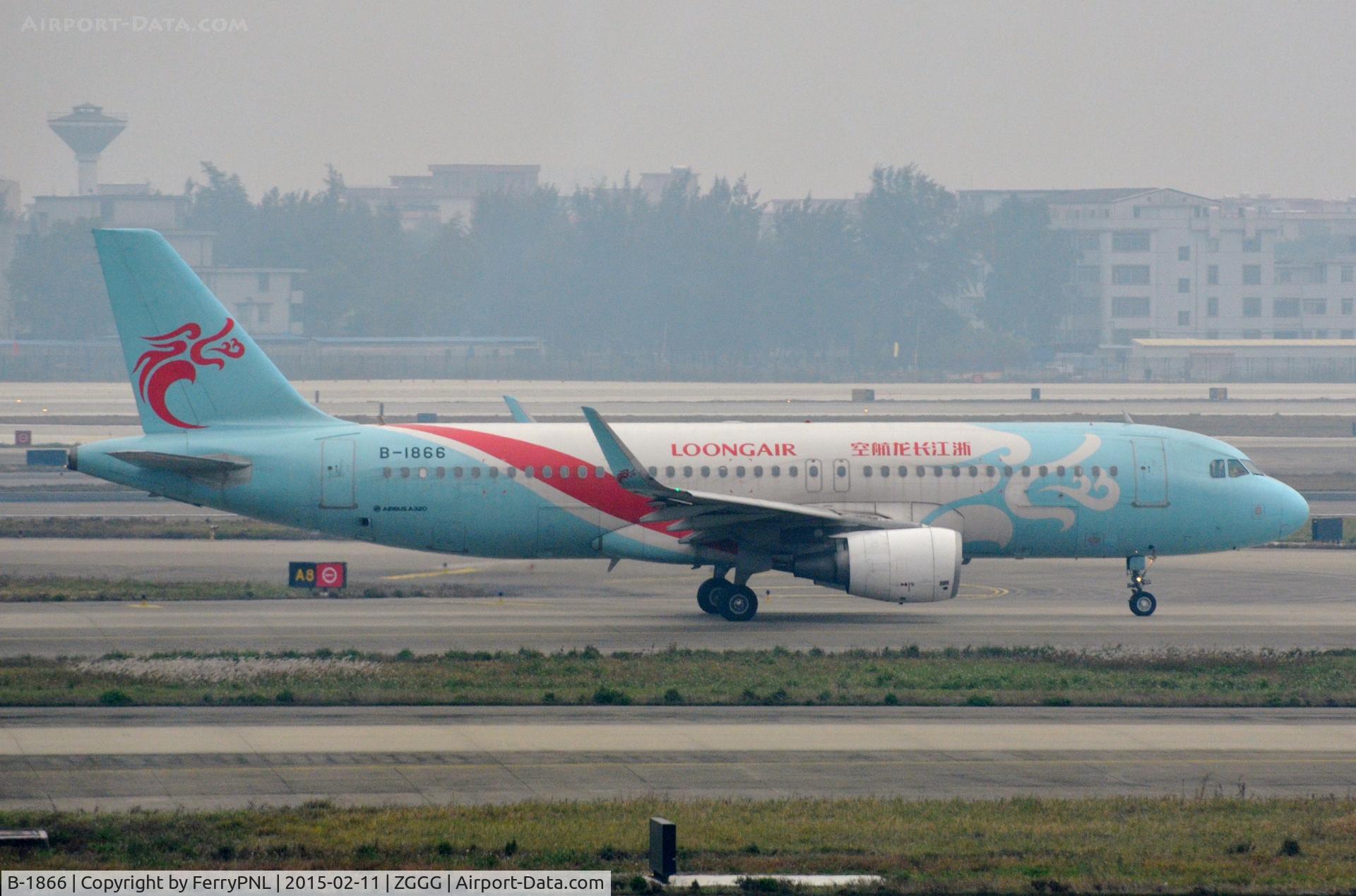 B-1866, 2014 Airbus A320-214 C/N 6026, Loongair A320 departing a very grey CAN.