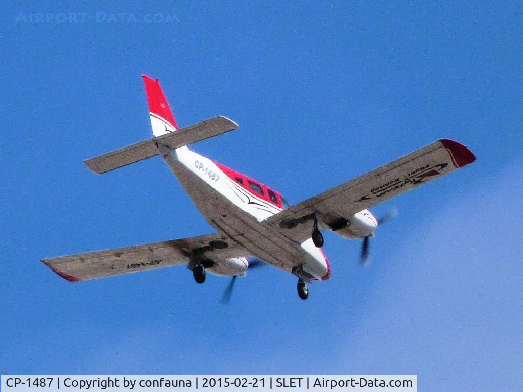 CP-1487, 1972 Piper PA-34-200T C/N 34-7250060, Arriving to El Trompillo
