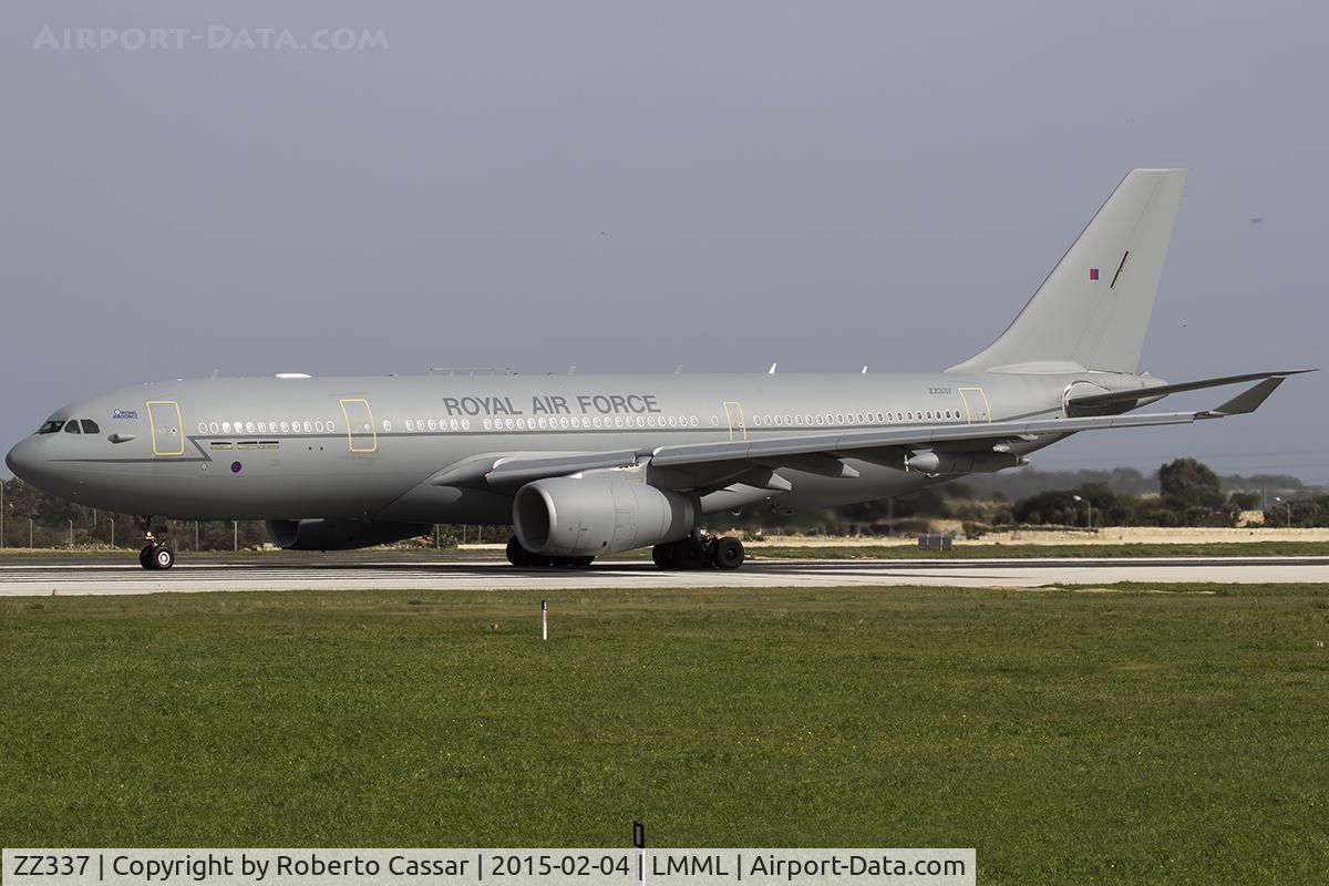 ZZ337, 2012 Airbus KC3 Voyager (A330-243MRTT) C/N 1390, Runway 31
