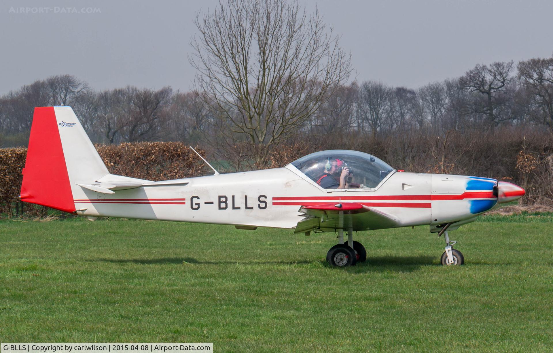 G-BLLS, 1984 Slingsby T-67B Firefly C/N 2013, Ready for take off at Breighton airfield