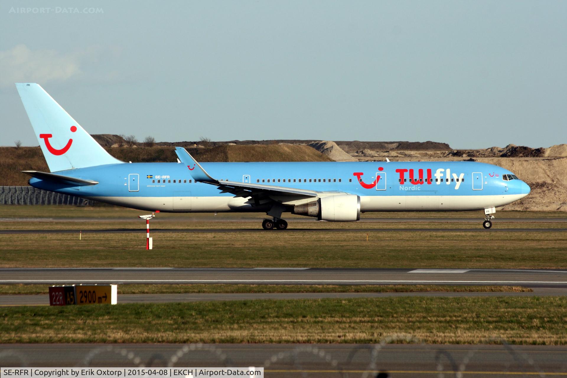 SE-RFR, 1999 Boeing 767-38A C/N 29617, SE-RFR in CPH