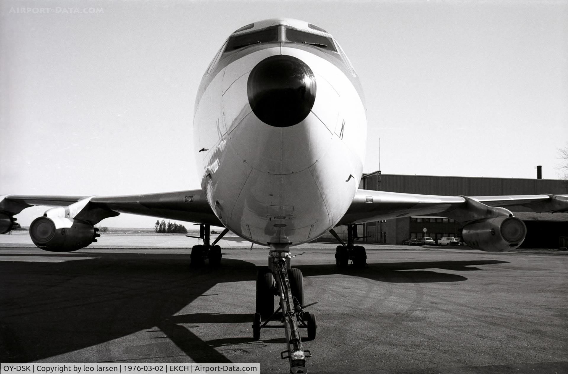 OY-DSK, 1961 Boeing 720-025 C/N 18157, Copenhagen 2.3.76 