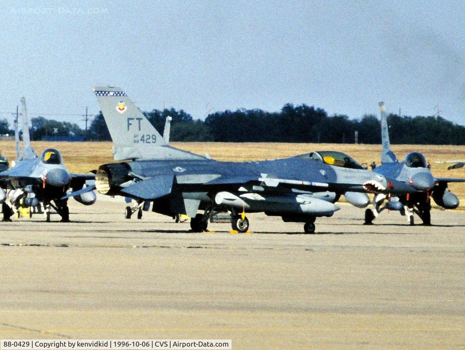 88-0429, General Dynamics F-16C Fighting Falcon C/N 1C-031, Copied from slide.