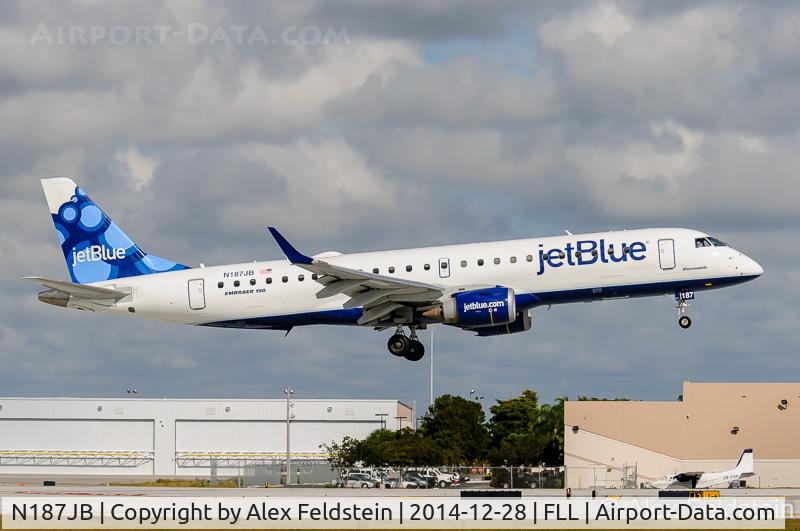 N187JB, 2005 Embraer 190AR (ERJ-190-100IGW) C/N 19000009, Ft. Lauderdale