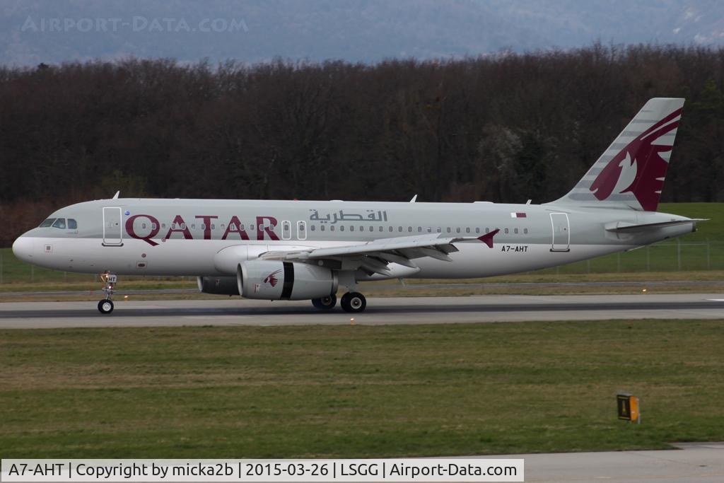 A7-AHT, 2012 Airbus A320-232 C/N 5078, Landing