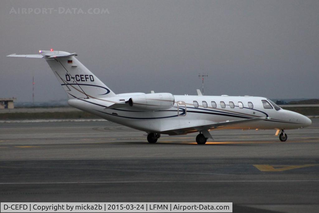 D-CEFD, 2006 Cessna 525B CitationJet CJ3 C/N 525B-0120, Taxiing