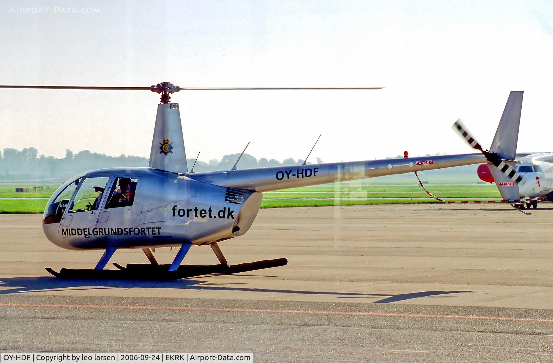 OY-HDF, 2005 Robinson R44  Raven II C/N 11015, Roskilde 24.9.06