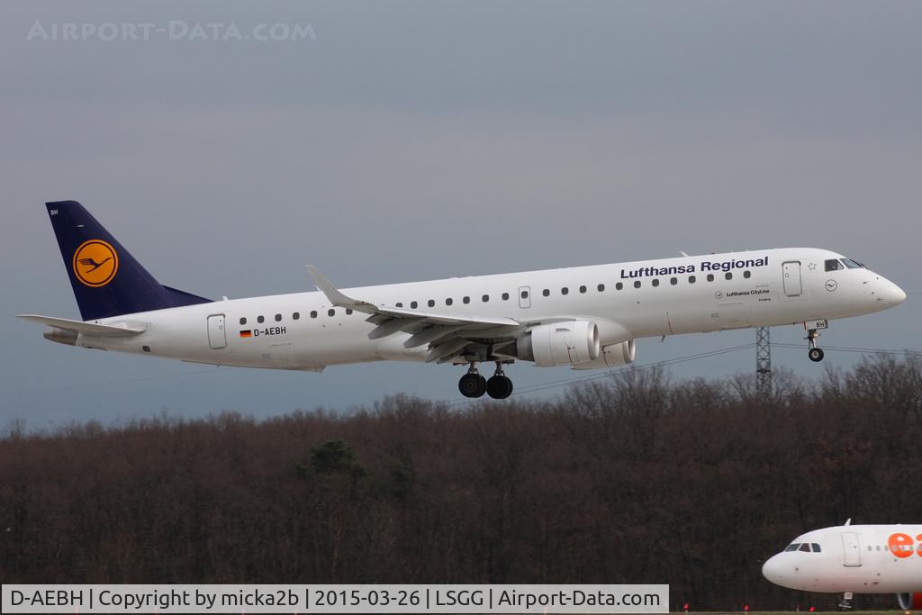 D-AEBH, 2011 Embraer 195LR (ERJ-190-200LR) C/N 19000447, Landing