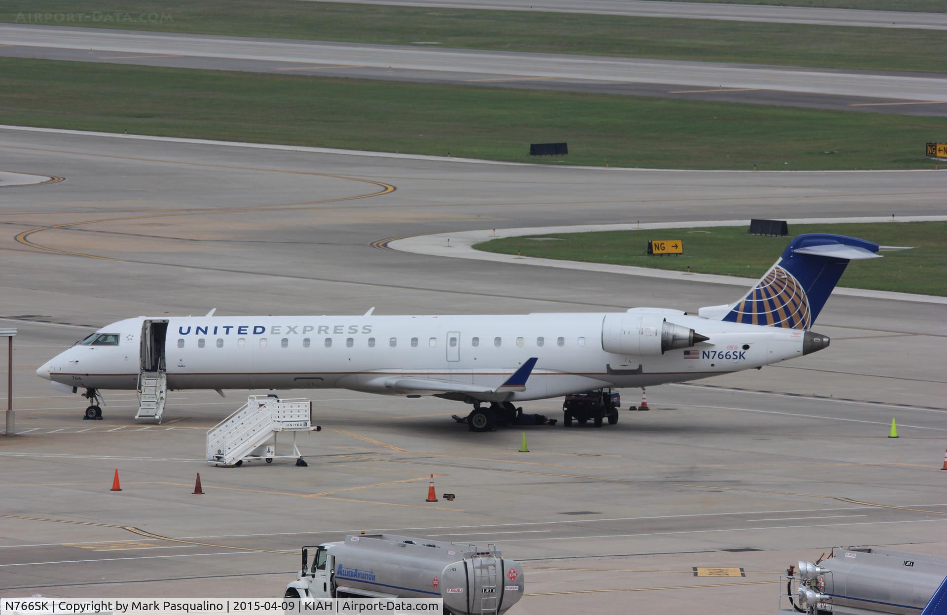 N766SK, 2005 Bombardier CRJ-702 (CL-600-2C10) Regional Jet C/N 10232, CL-600-2C10