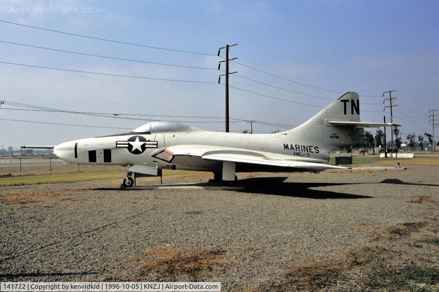 141722, Grumman RF-9J Cougar C/N 55, Copied from slide.