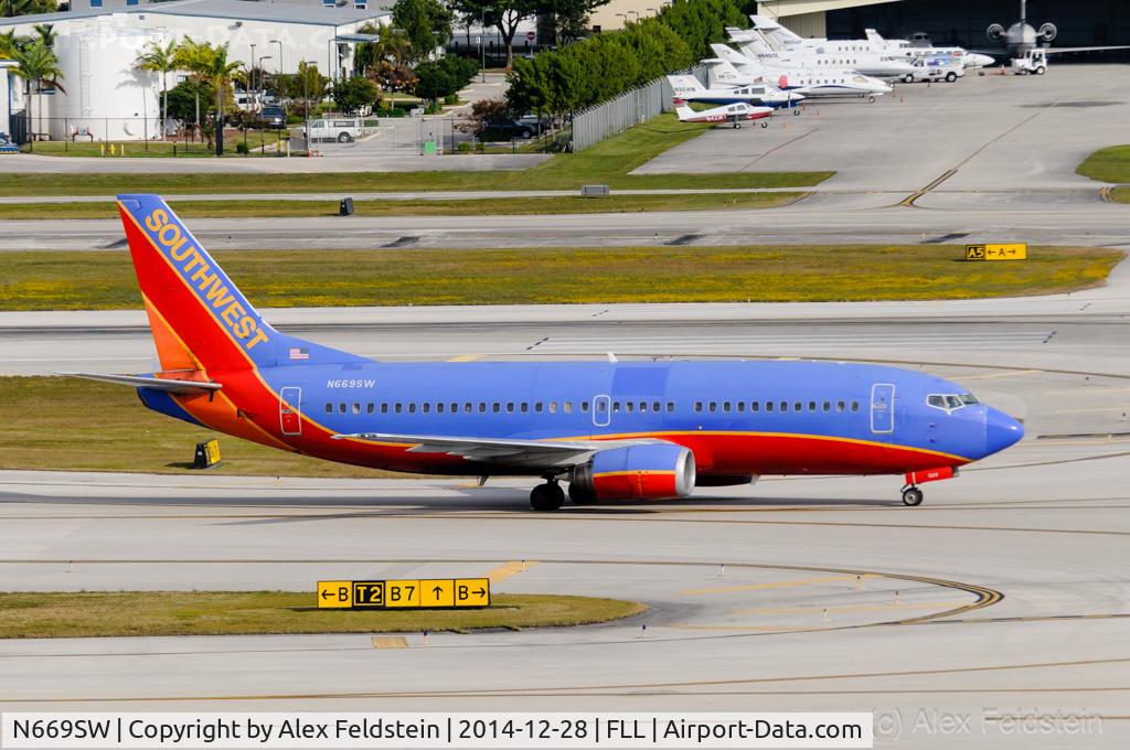 N669SW, 1987 Boeing 737-3A4 C/N 23752, Ft. Lauderdale