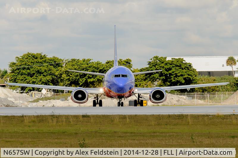 N657SW, 1985 Boeing 737-3L9 C/N 23331, Ft. Lauderdale