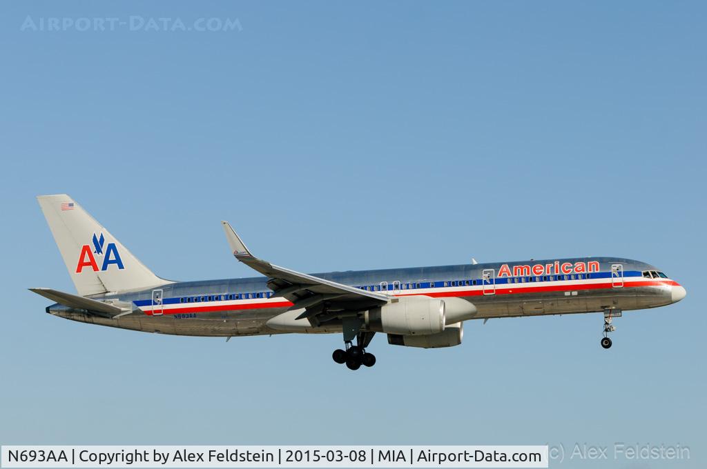 N693AA, 1994 Boeing 757-223 C/N 26973, Miami