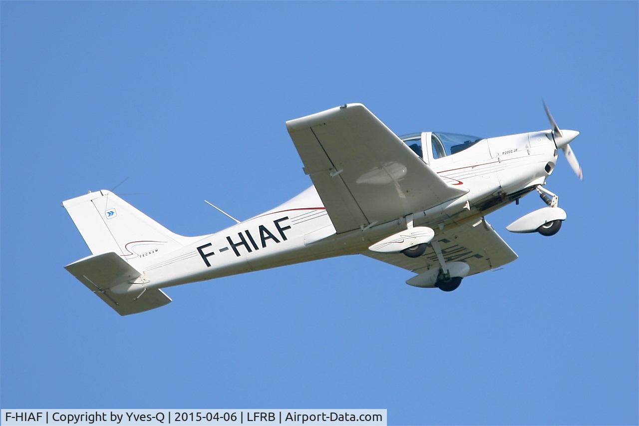 F-HIAF, Tecnam P-2002JF Sierra C/N Not Found F-HIAF, Tecnam P2002 JF, Take-off rwy 07R, Brest-Bretagne Airport (LFRB-BES)