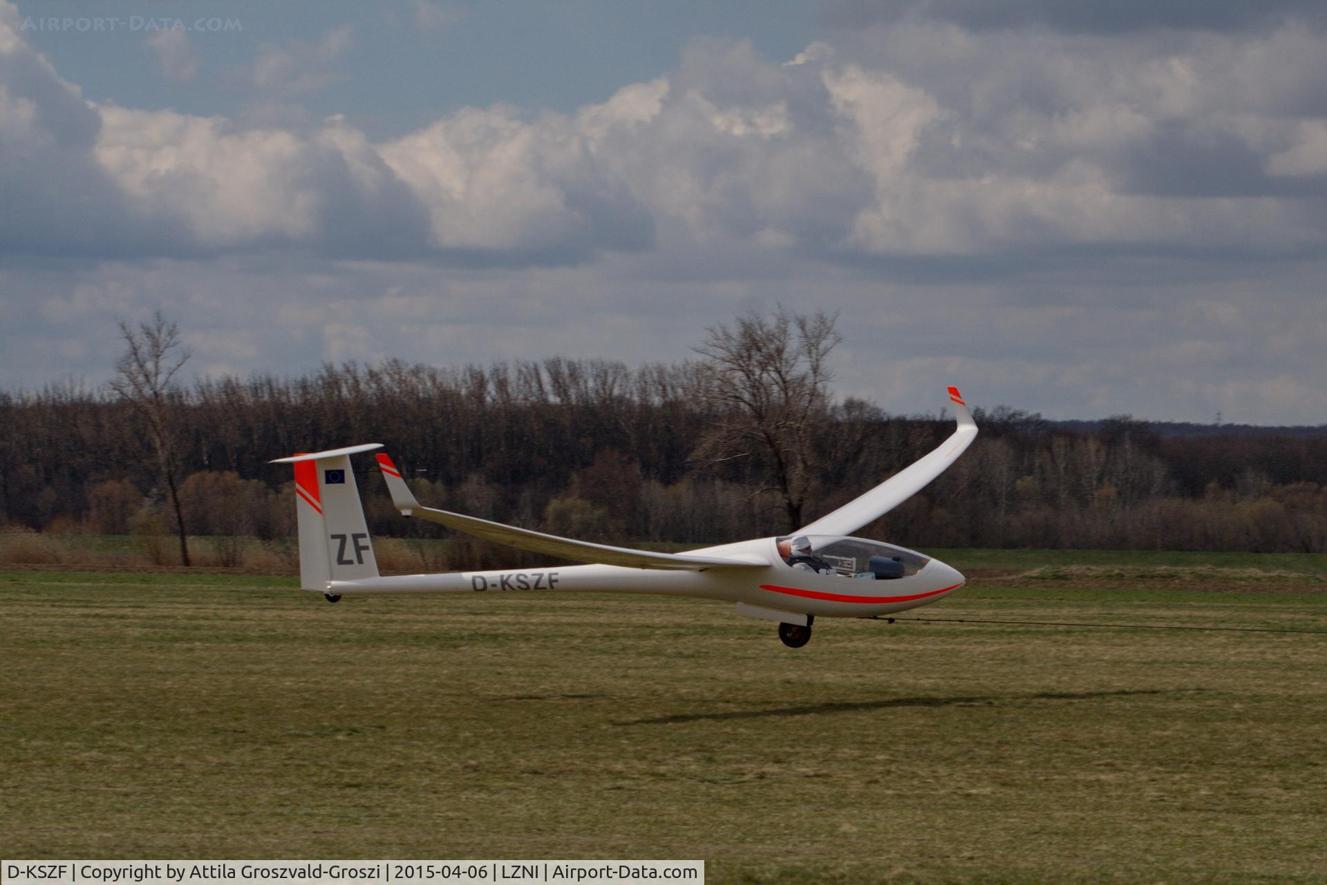 D-KSZF, 2003 Lange E-1 Antares 20E C/N Not found D-KSZF, Nitra Janikovce Airport - PRIBINA CUP 2015 (Sven Kolb)