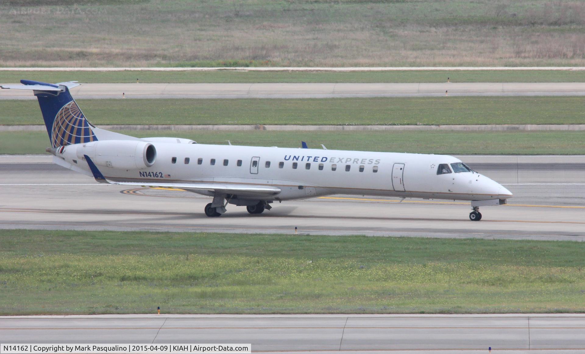 N14162, 2004 Embraer ERJ-145XR (EMB-145XR) C/N 14500808, EMB-145XR