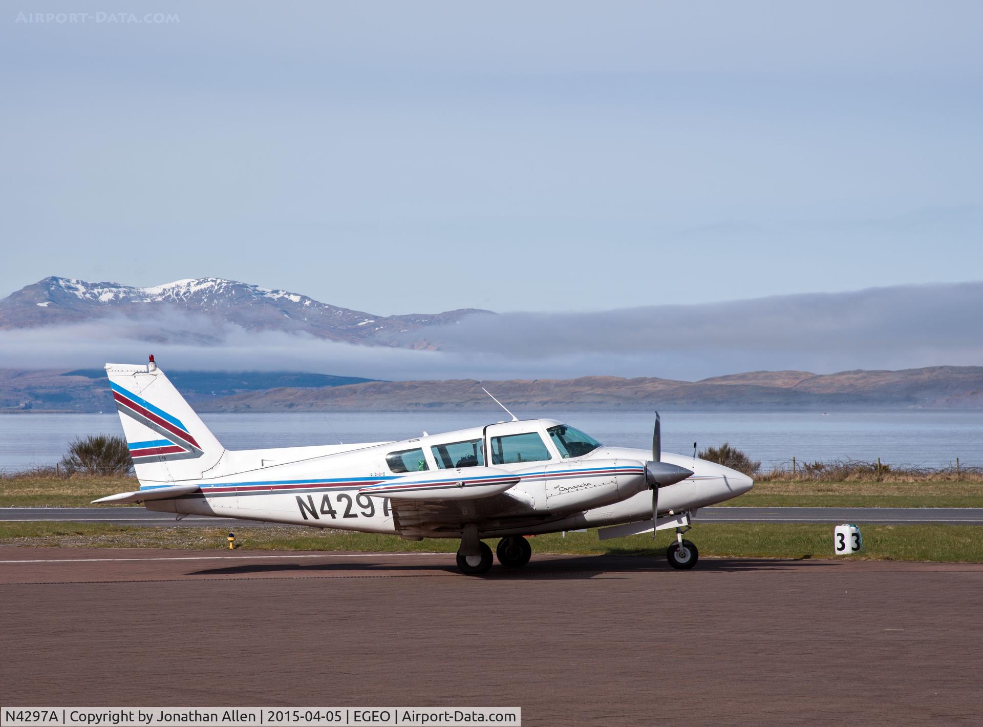 N4297A, 1971 Piper PA-39 Twin Comanche C/R C/N 39-114, On the apron at Oban Airport.