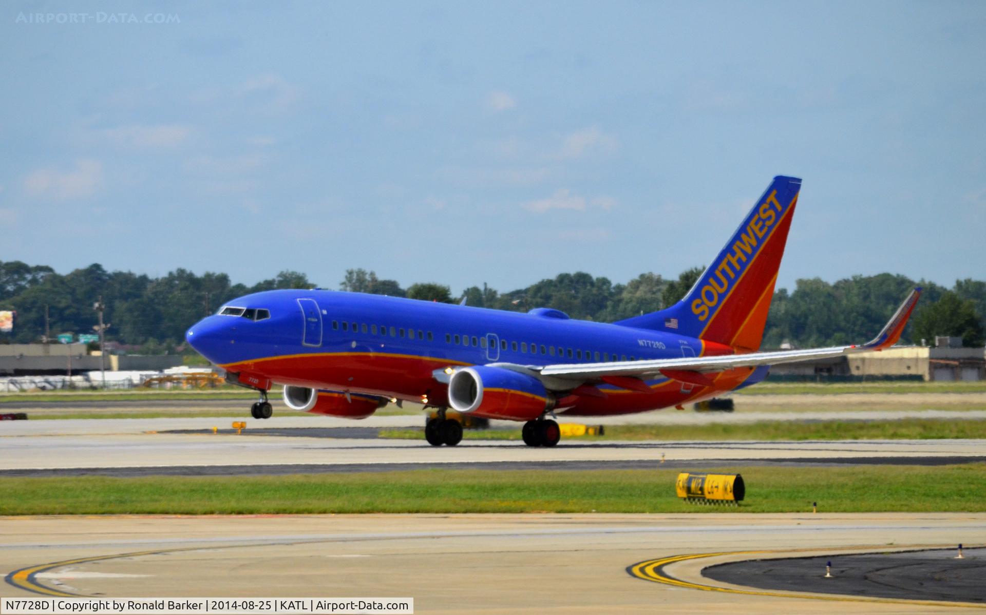 N7728D, 2006 Boeing 737-7BD C/N 33925, Takeoff Atlanta