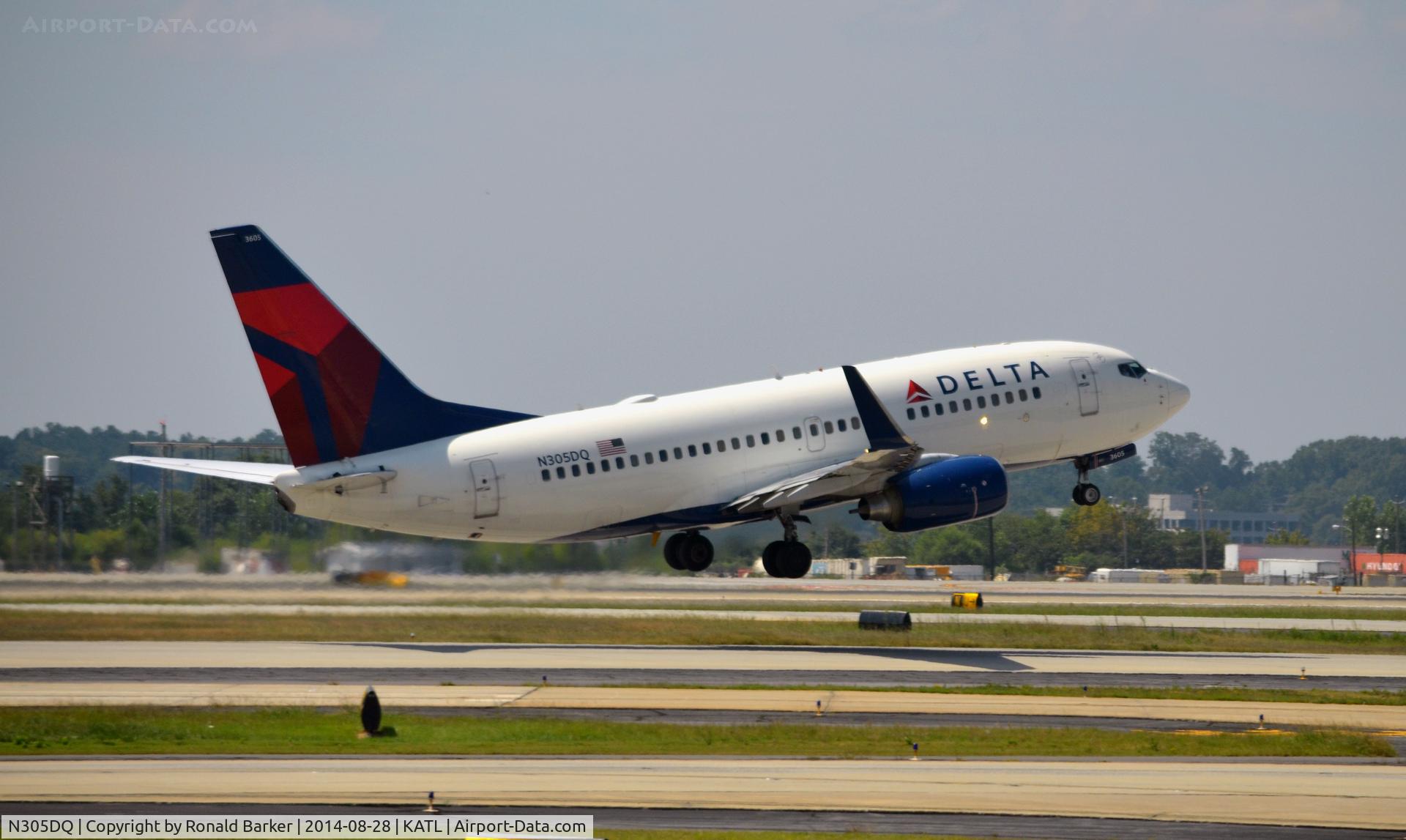 N305DQ, 2008 Boeing 737-700 C/N 29645, Takeoff Atlanta