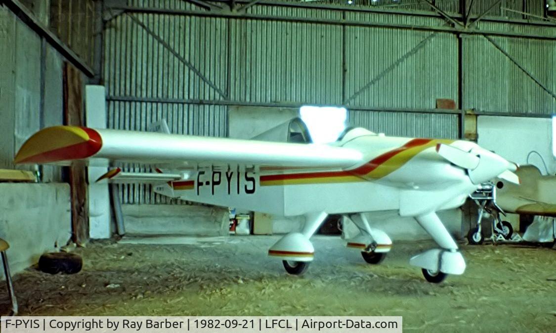 F-PYIS, Pottier P-70S C/N 32, Pottier P.70S [32] Toulouse-Lasbordes~F 21/09/1982. From a slide.