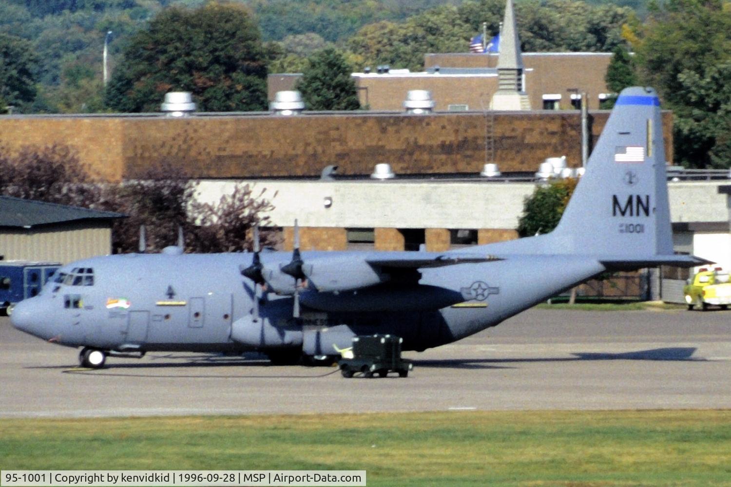 95-1001, 1995 Lockheed C-130H Hercules C/N 382-5421, Copied from slide.