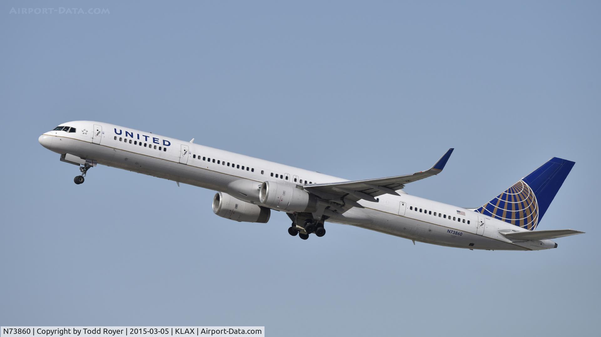 N73860, 2001 Boeing 757-33N C/N 32584, Departing LAX on 25R