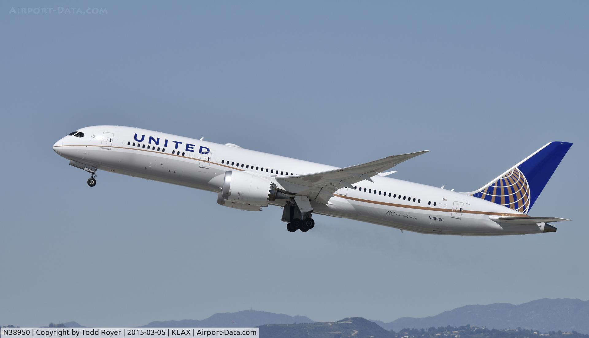 N38950, 2014 Boeing 787-9 Dreamliner Dreamliner C/N 36401, Departing LAX on 25R