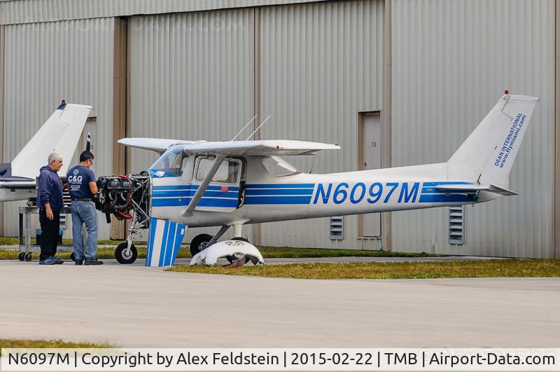 N6097M, 1980 Cessna 152 C/N 15284621, Tamiami