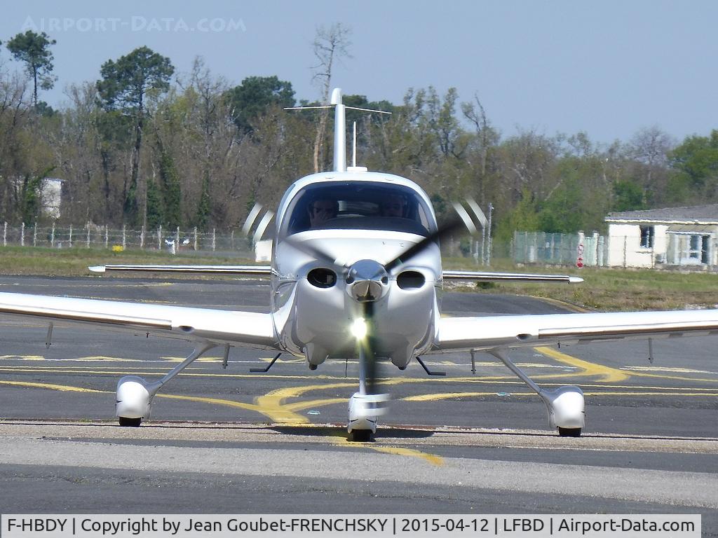 F-HBDY, 2005 Cirrus SR22 GTS C/N 1423, private