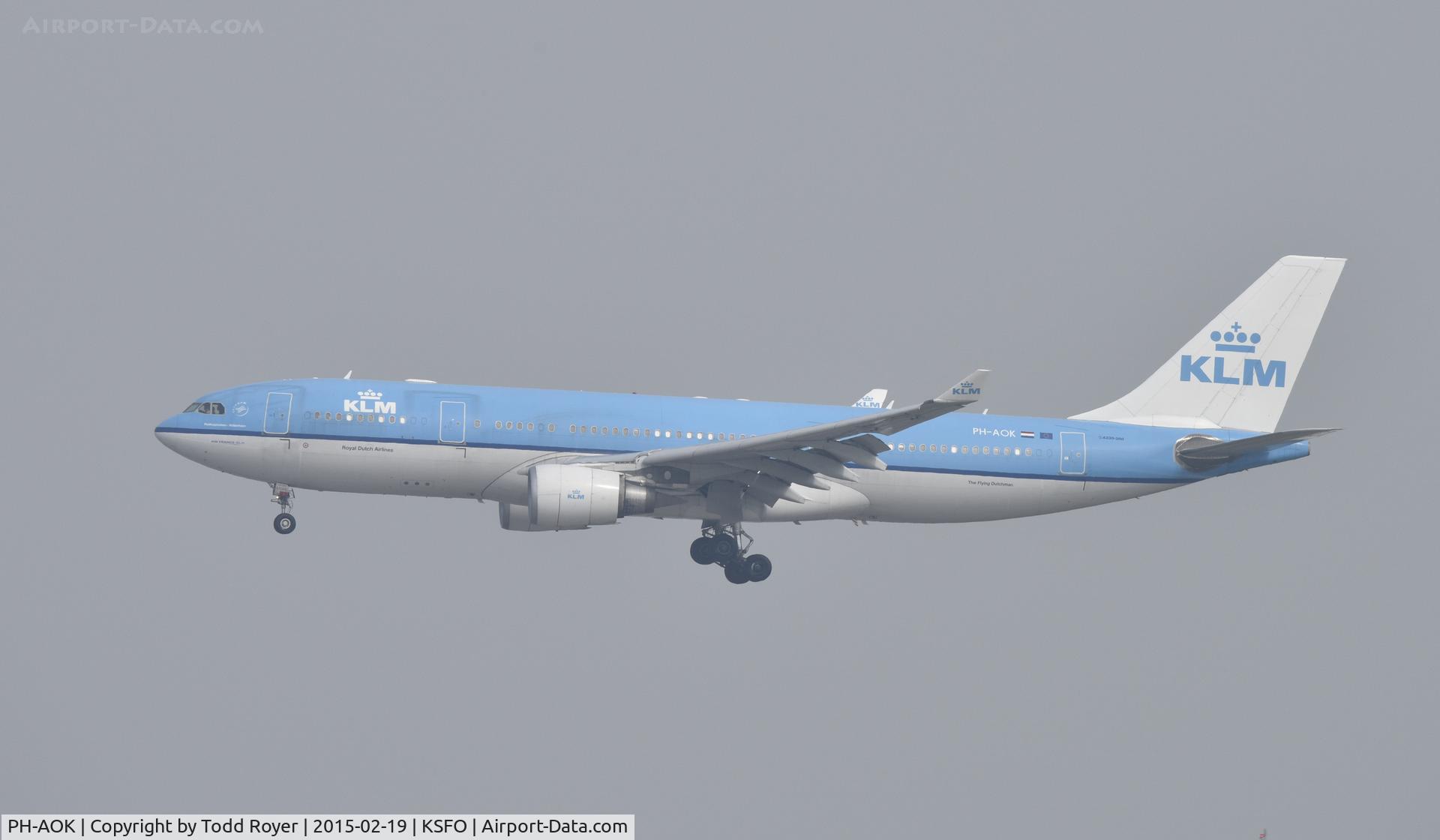 PH-AOK, 2007 Airbus A330-203 C/N 834, Landing at SFO