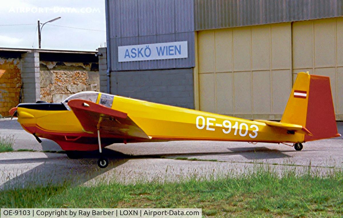 OE-9103, 1969 Scheibe SF-25D Falke C/N 4670D, Scheibe SF-25D Falke [4670D] Wiener Neustadt-West~OE 15/05/1999