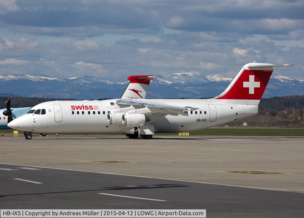 HB-IXS, 1995 British Aerospace Avro 146-RJ100 C/N E3280, Departure to Zurich.