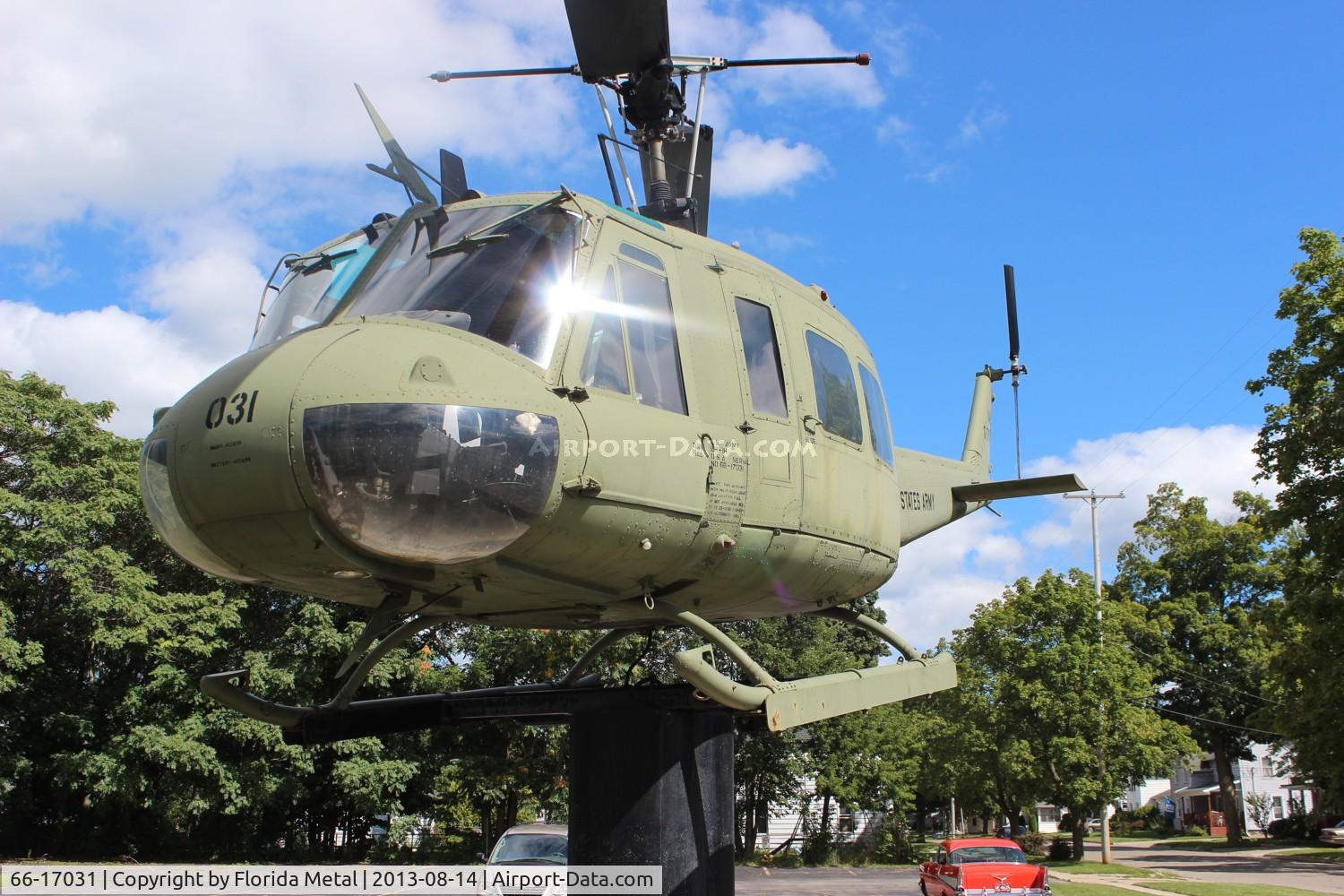 66-17031, 1966 Bell UH-1H Iroquois C/N 9225, UH-1H in Adrian MI