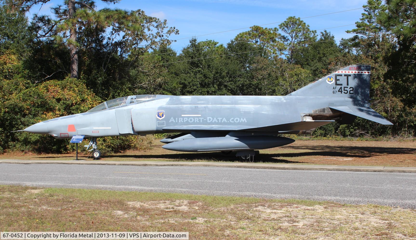 67-0452, 1967 McDonnell RF-4C-34-MC Phantom II C/N 3003, RF-4C Phantom II