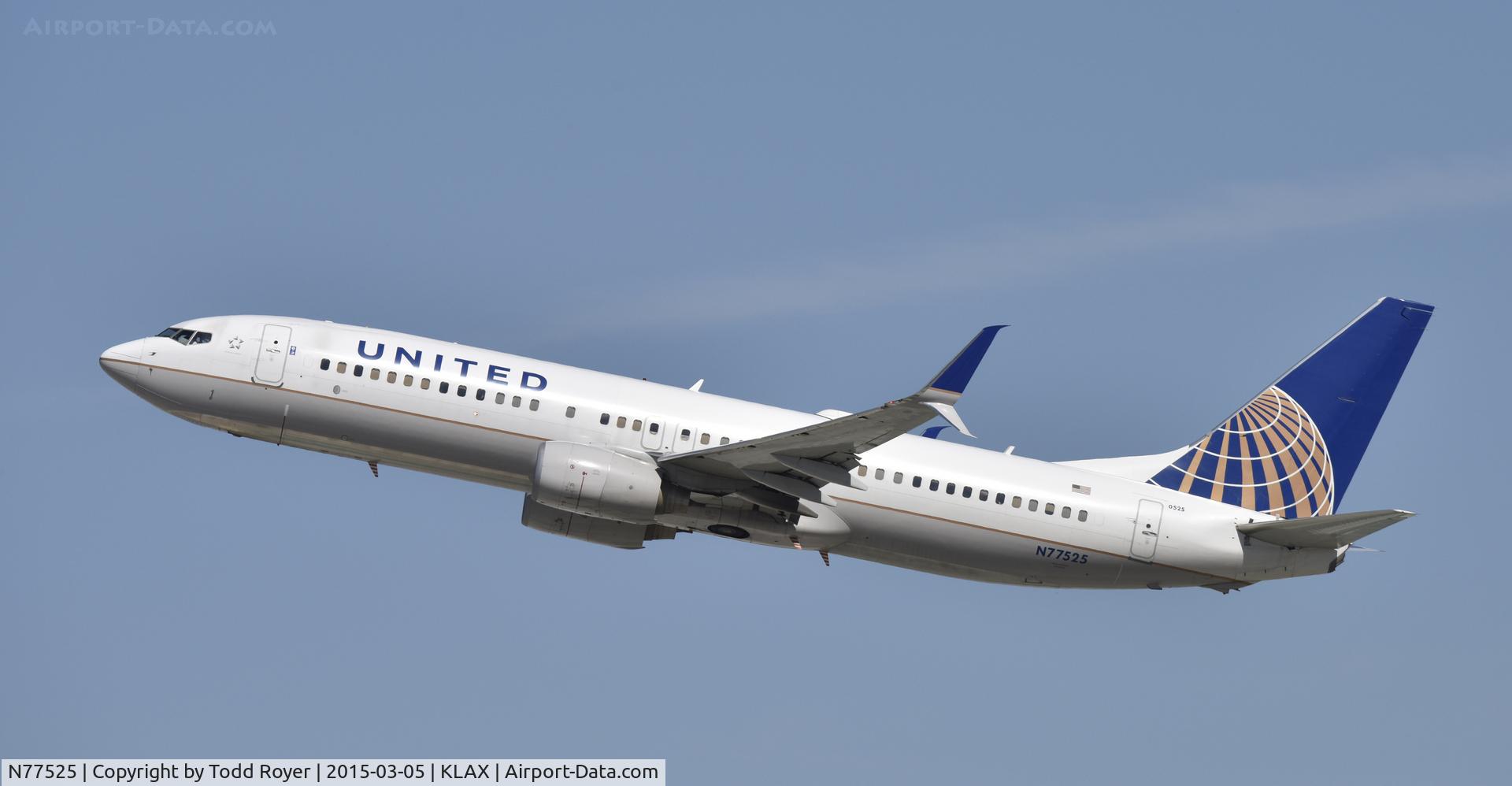 N77525, 2010 Boeing 737-824 C/N 31659, Departing LAX on 25R
