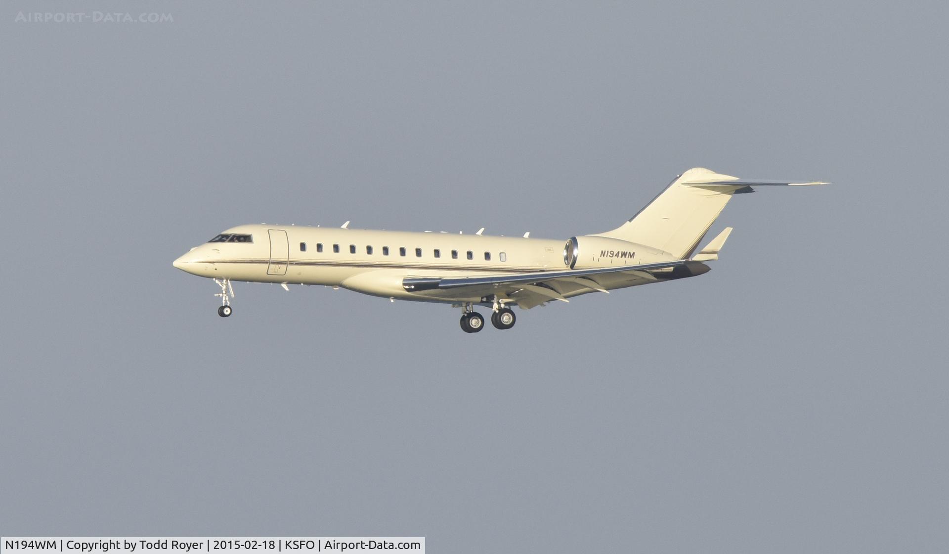 N194WM, 2008 Bombardier BD-700-1A10 Global Express C/N 9277, Landing at SFO